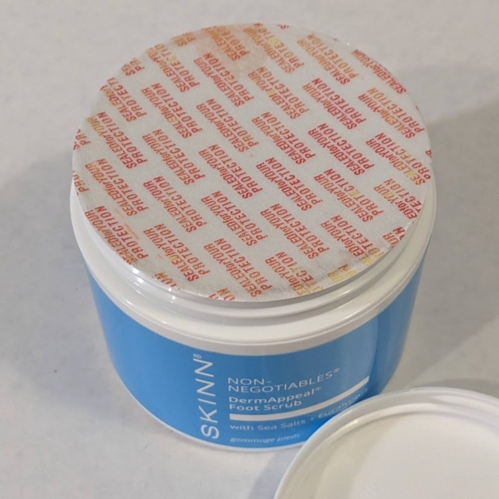 SKINN Non-Negotiables DermAppeal Foot Scrub Sea Salts Eucalyptus 4oz 118ml NEW - Picture 5 of 6
